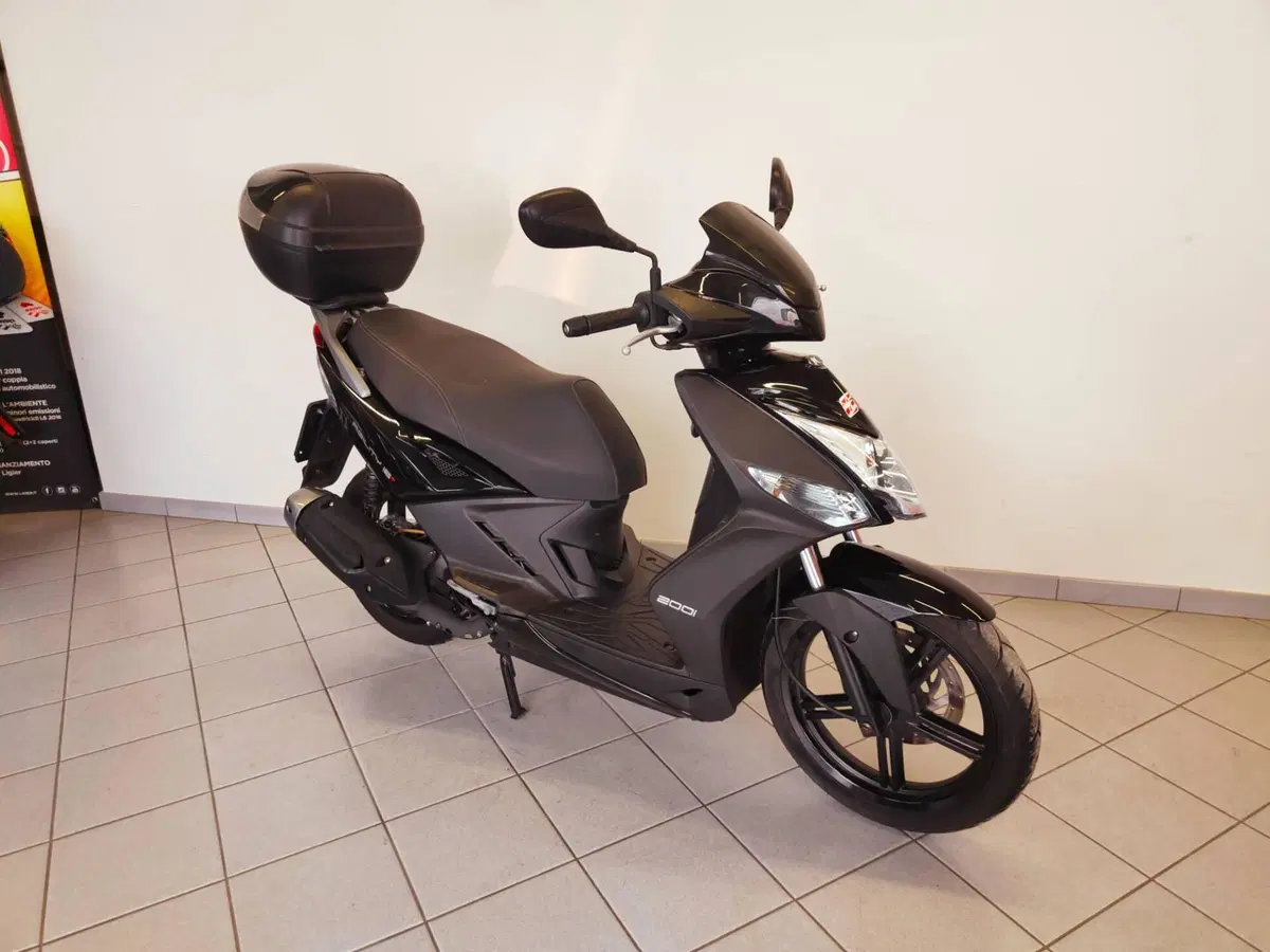 Kymco Agility 150i R16 + ABS (2017 - 20) (6)