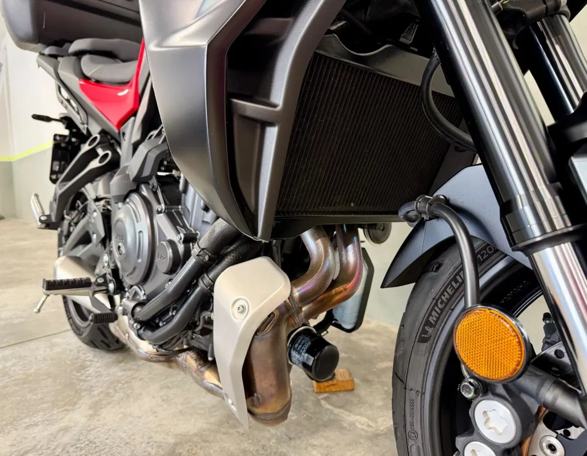 Yamaha Tracer 7 Y-AMT (2026) (4)