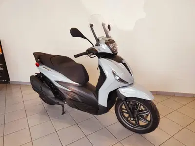 Piaggio Beverly 400 S (2025 - 26) usata
