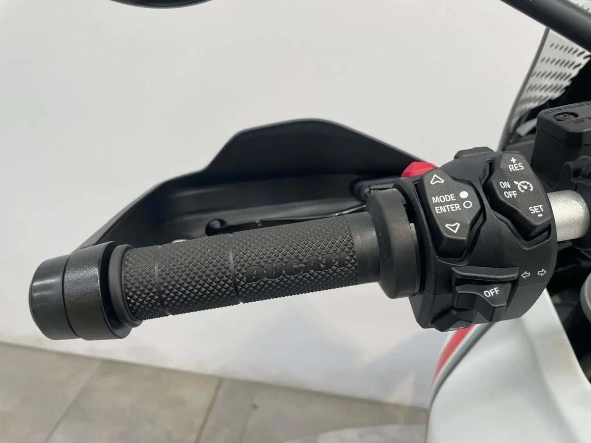 Ducati DesertX (2022 - 25) (13)