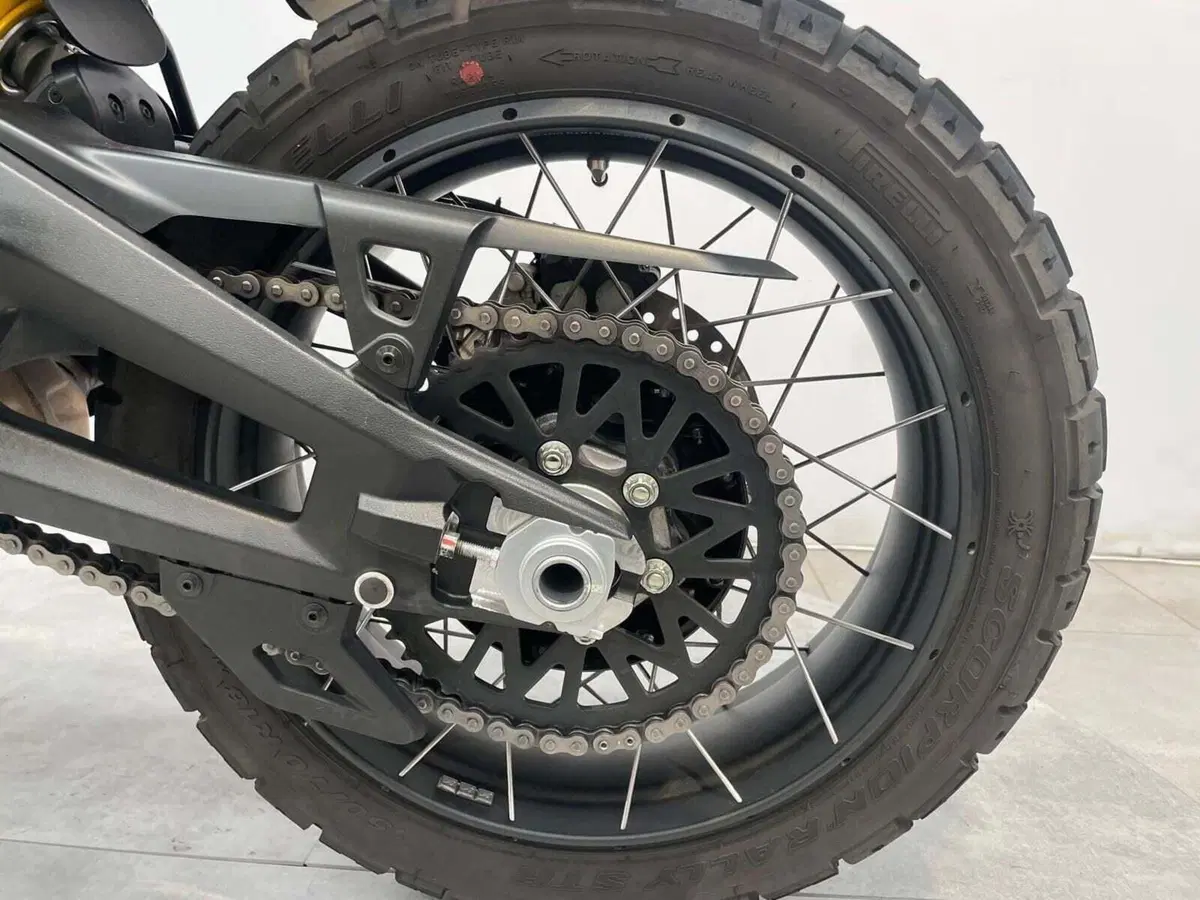 Ducati DesertX (2022 - 25) (18)