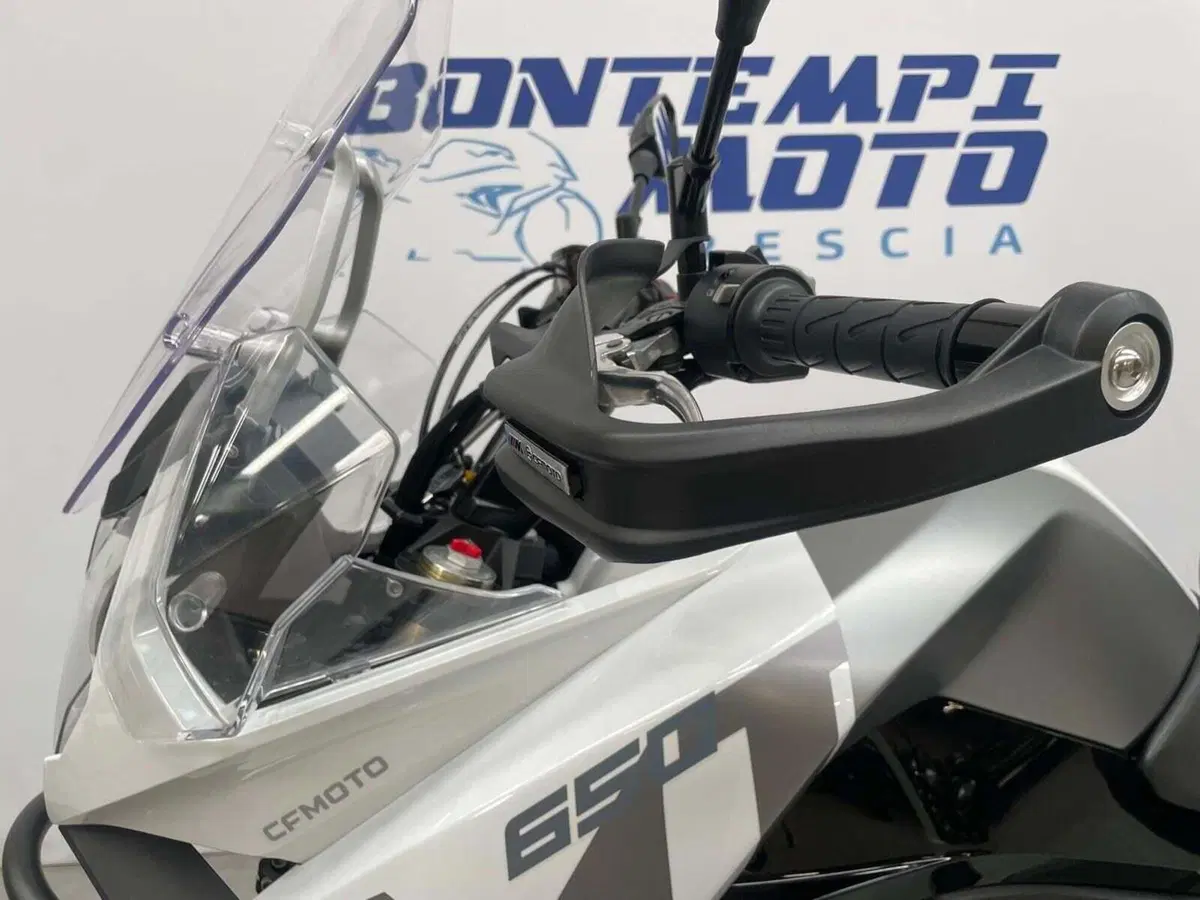 CFMOTO 650MT (2021 - 24) (4)