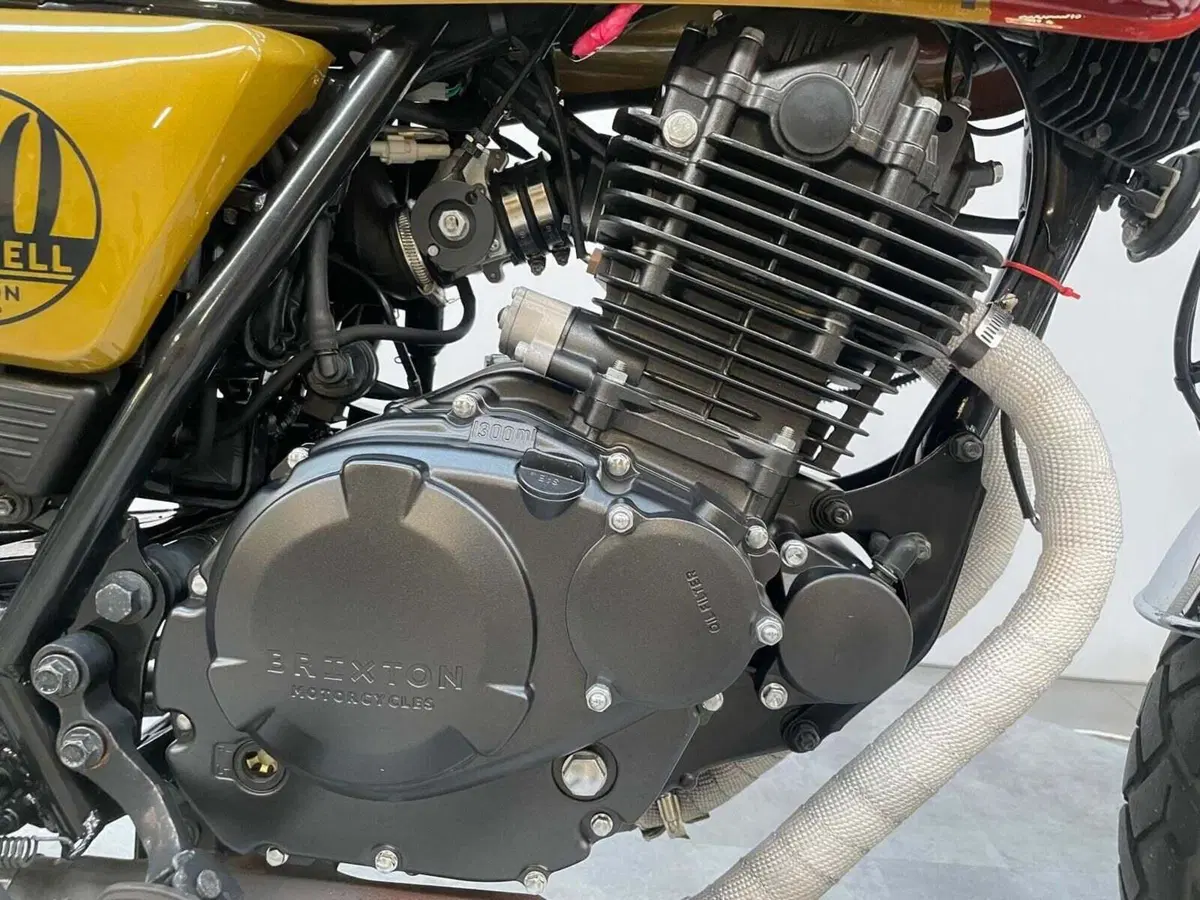 Brixton Motorcycles Cromwell 250 (2021 - 25) (23)