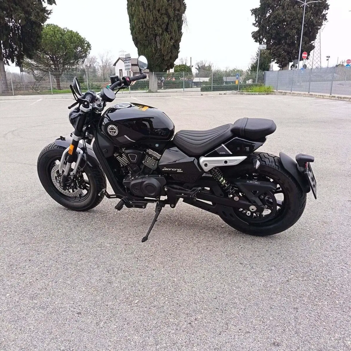Benelli Leoncino 400 Bobber (2026) (5)