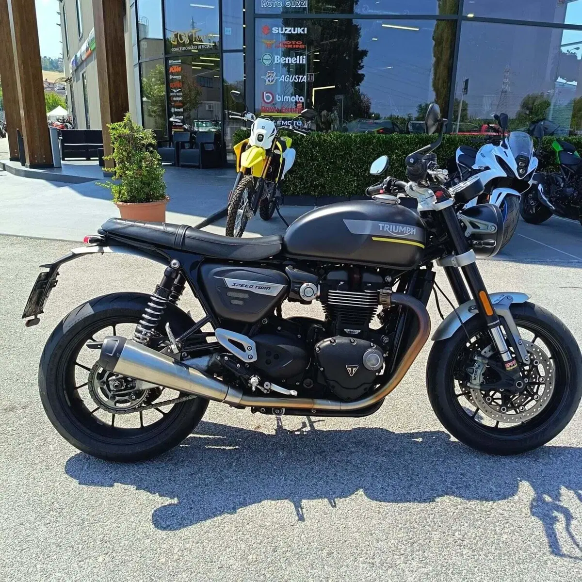 Triumph Speed Twin 1200 (2021 - 24) (3)