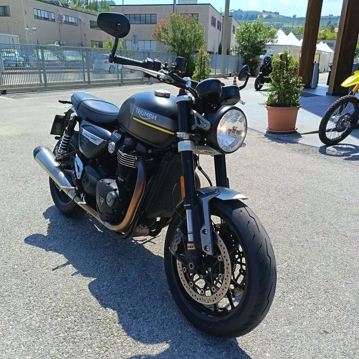 Triumph Speed Twin 1200 (2021 - 24) (6)