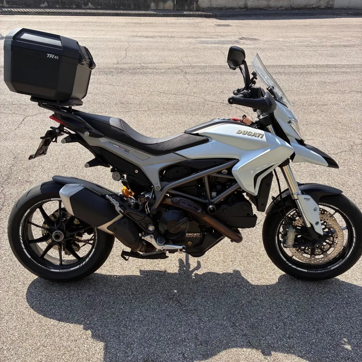 Ducati Hyperstrada 821 (2013 - 15)