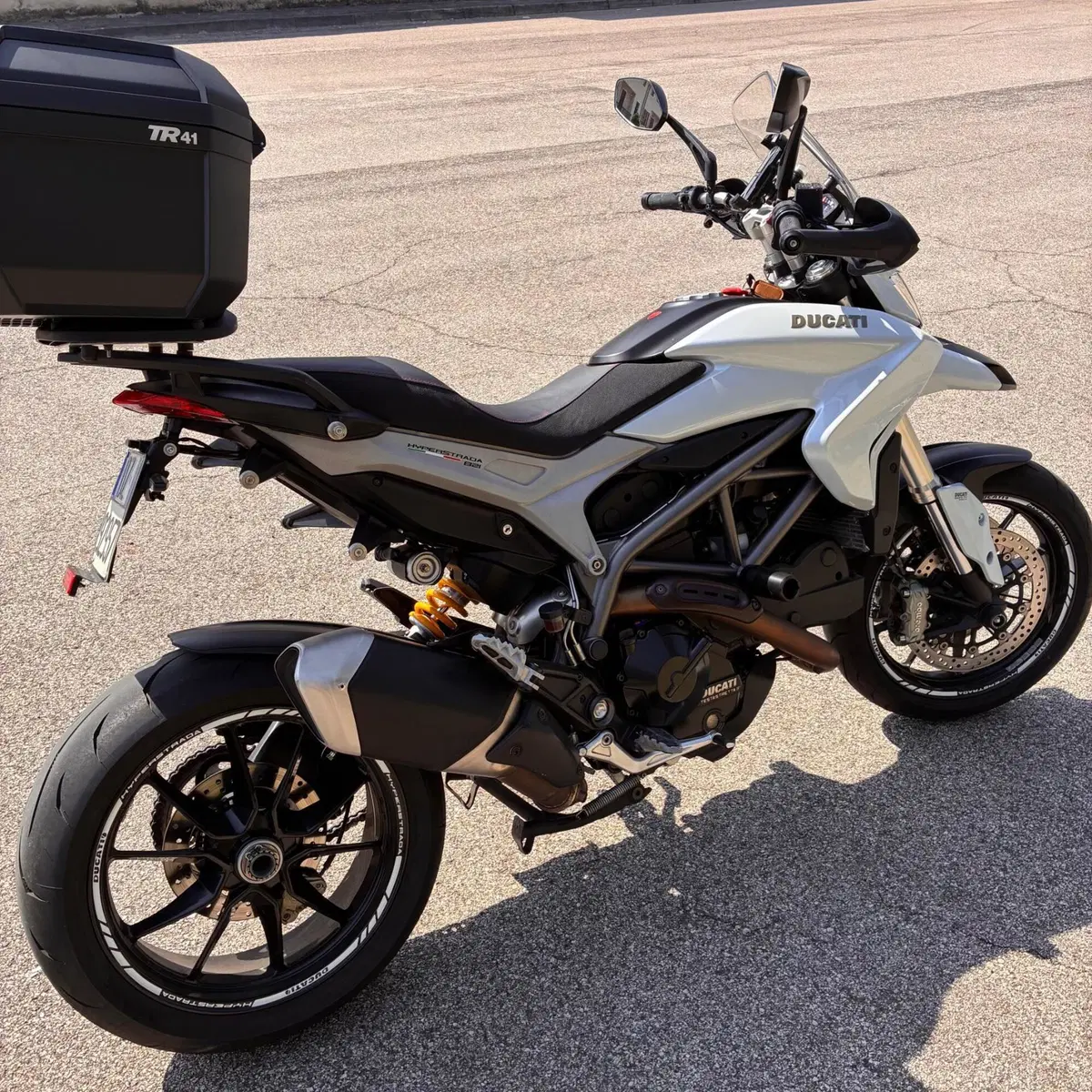 Ducati Hyperstrada 821 (2013 - 15) (3)