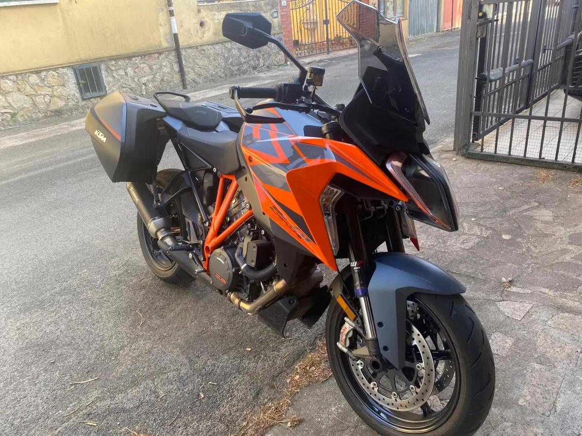 KTM 1290 Super Duke GT (2022 - 25) (8)