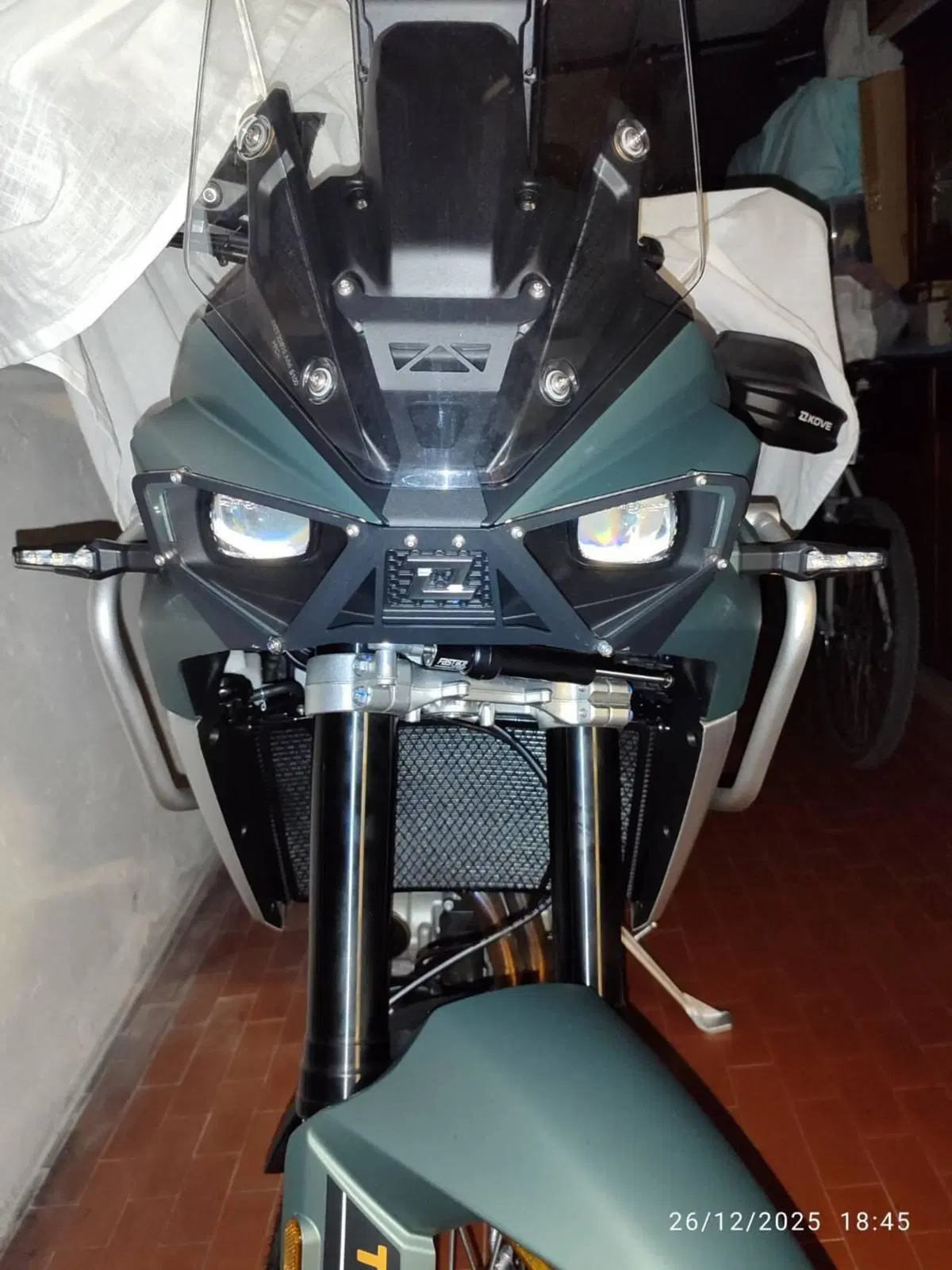 Kove 800X Pro (2024 - 25) (7)