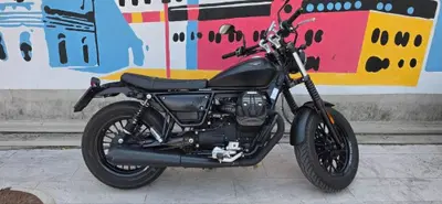 Moto Guzzi V9 Bobber (2016 - 18) usata