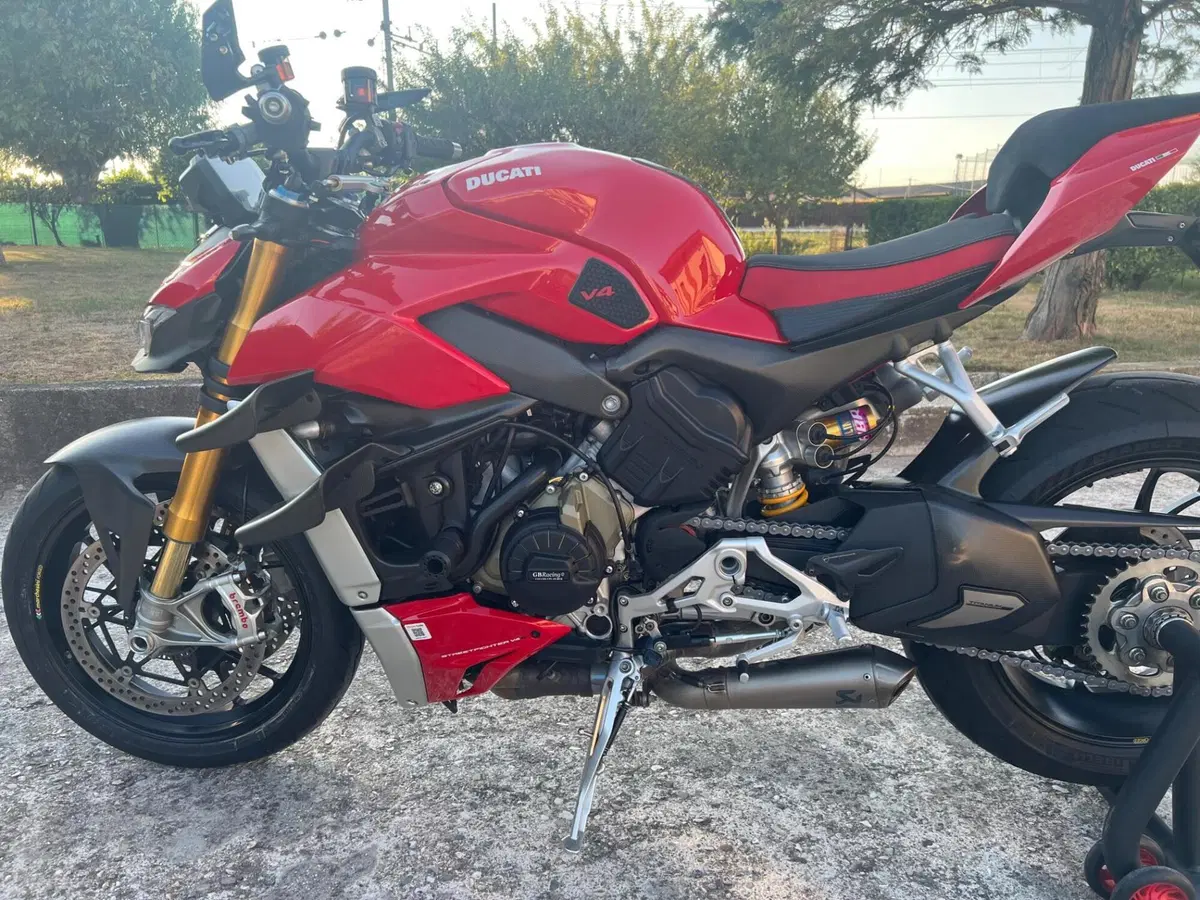 Ducati Streetfighter V4 1100 S (2020)