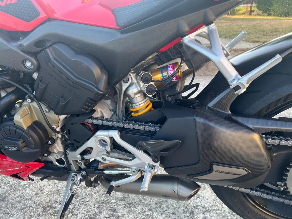Ducati Streetfighter V4 1100 S (2020) (9)