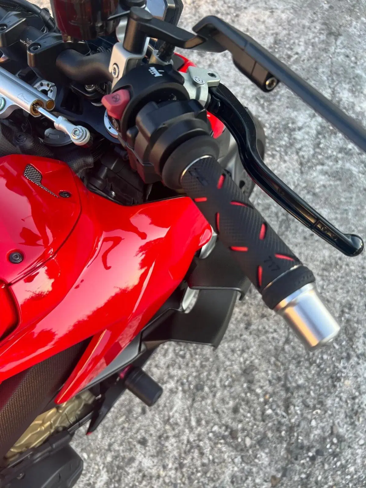 Ducati Streetfighter V4 1100 S (2020) (15)