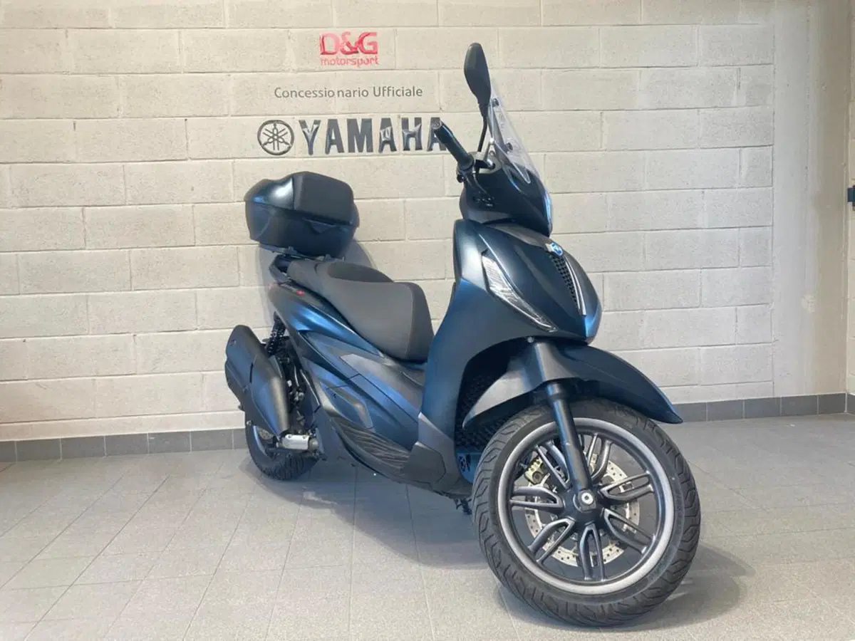 Piaggio Beverly 400 S ABS-ASR (2021 - 24) (2)