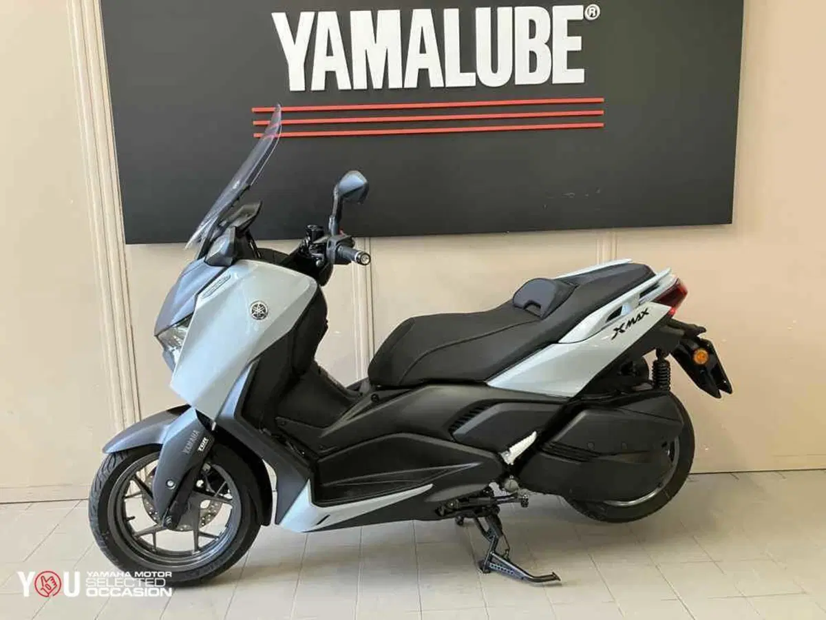 Yamaha X-Max 300 Tech Max (2025 - 26) (3)