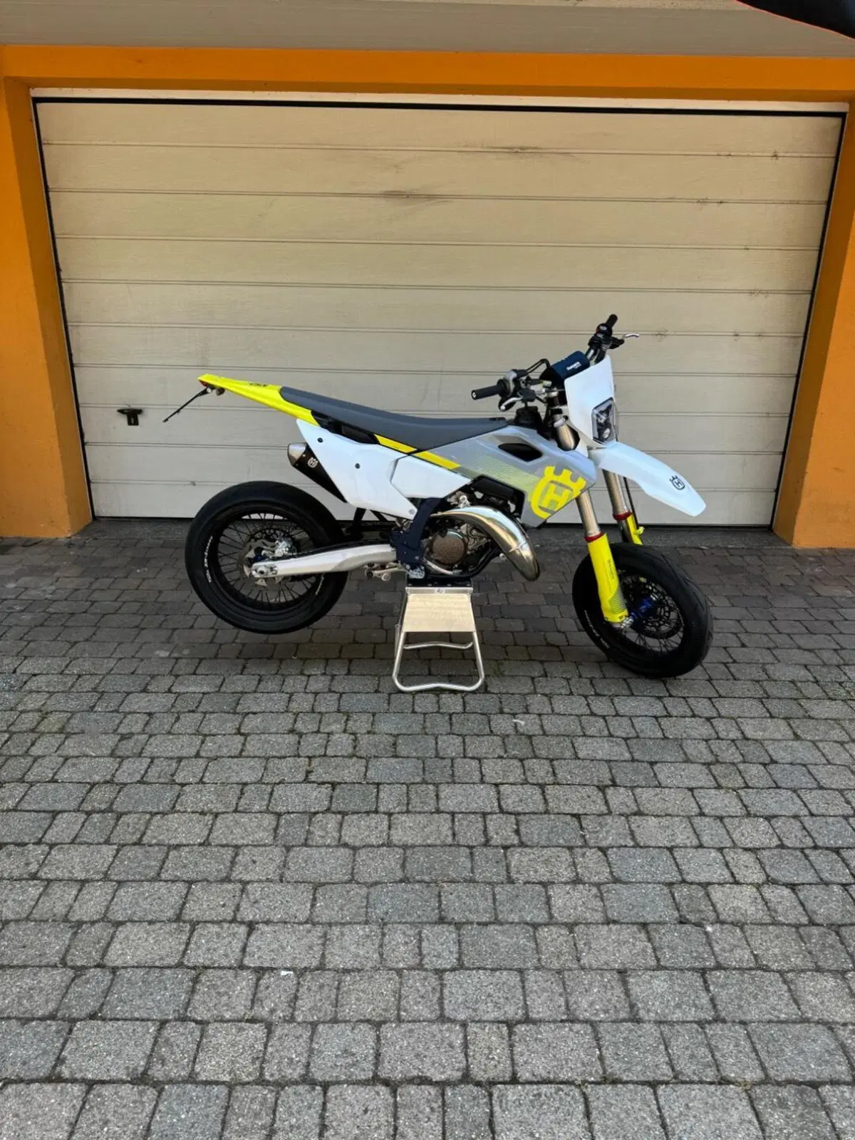 Husqvarna TC 125 (2024) (2)