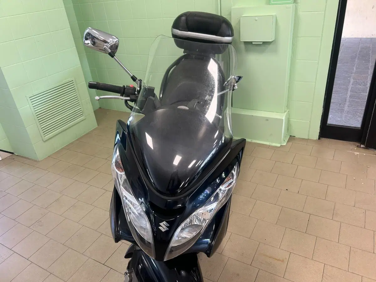 Suzuki Burgman AN 400 (2006 - 07) (11)