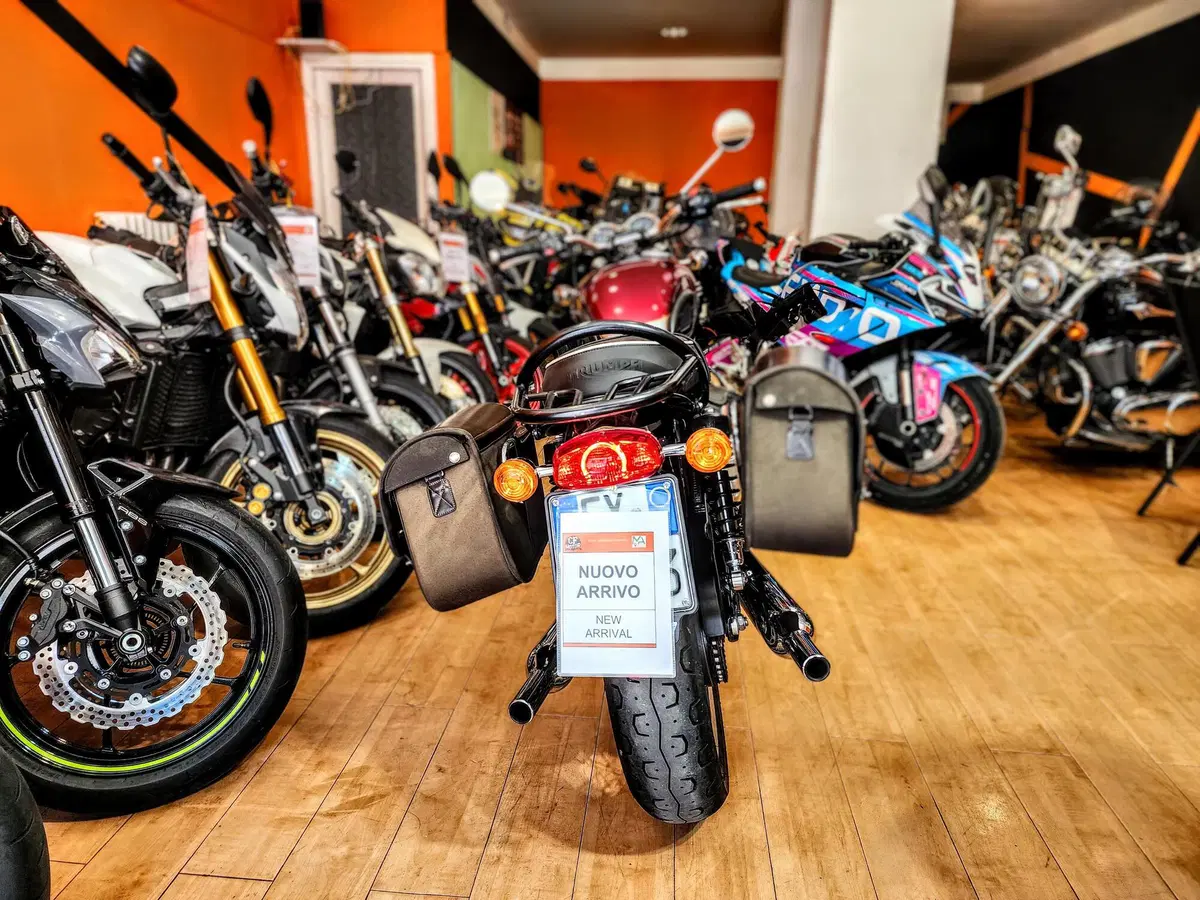 Triumph Bonneville T120 (2021 - 25) (5)