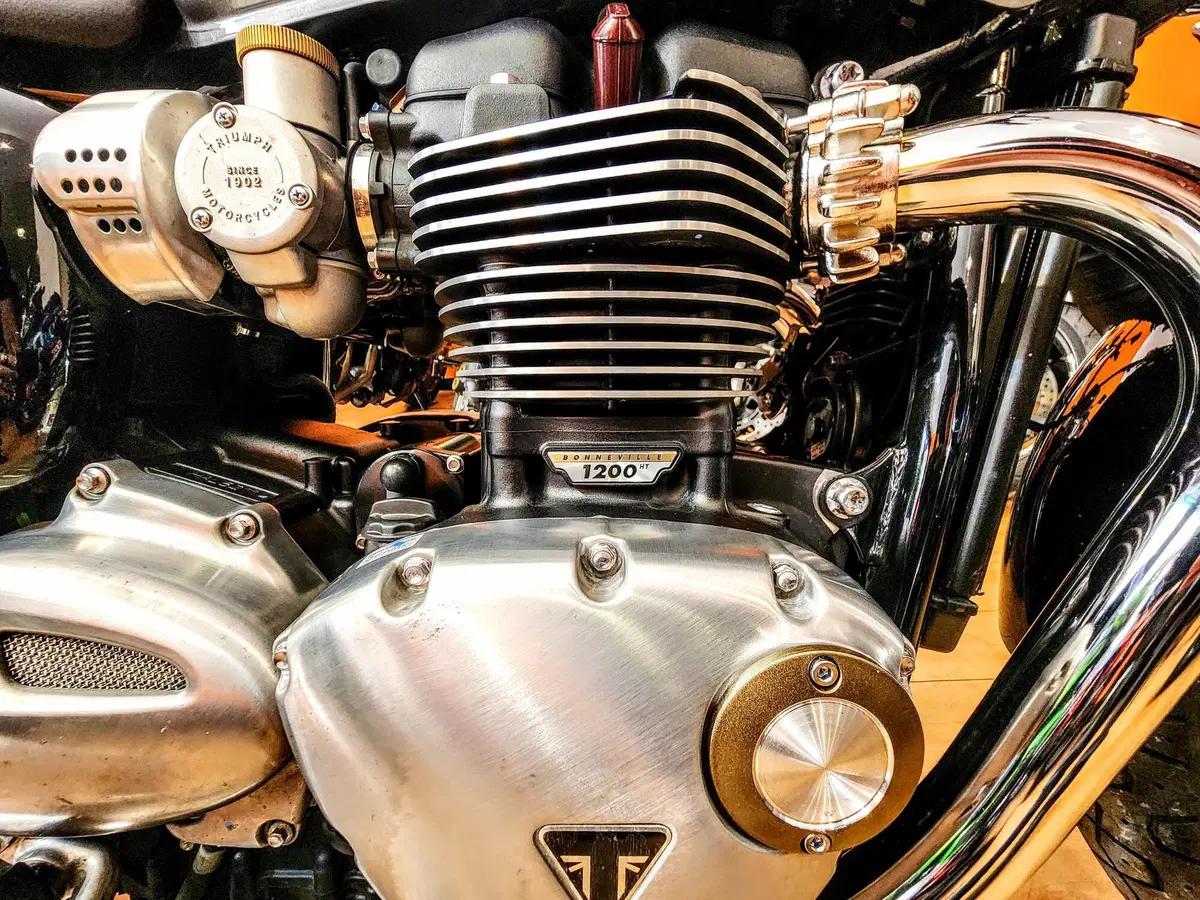 Triumph Bonneville T120 (2021 - 25) (13)