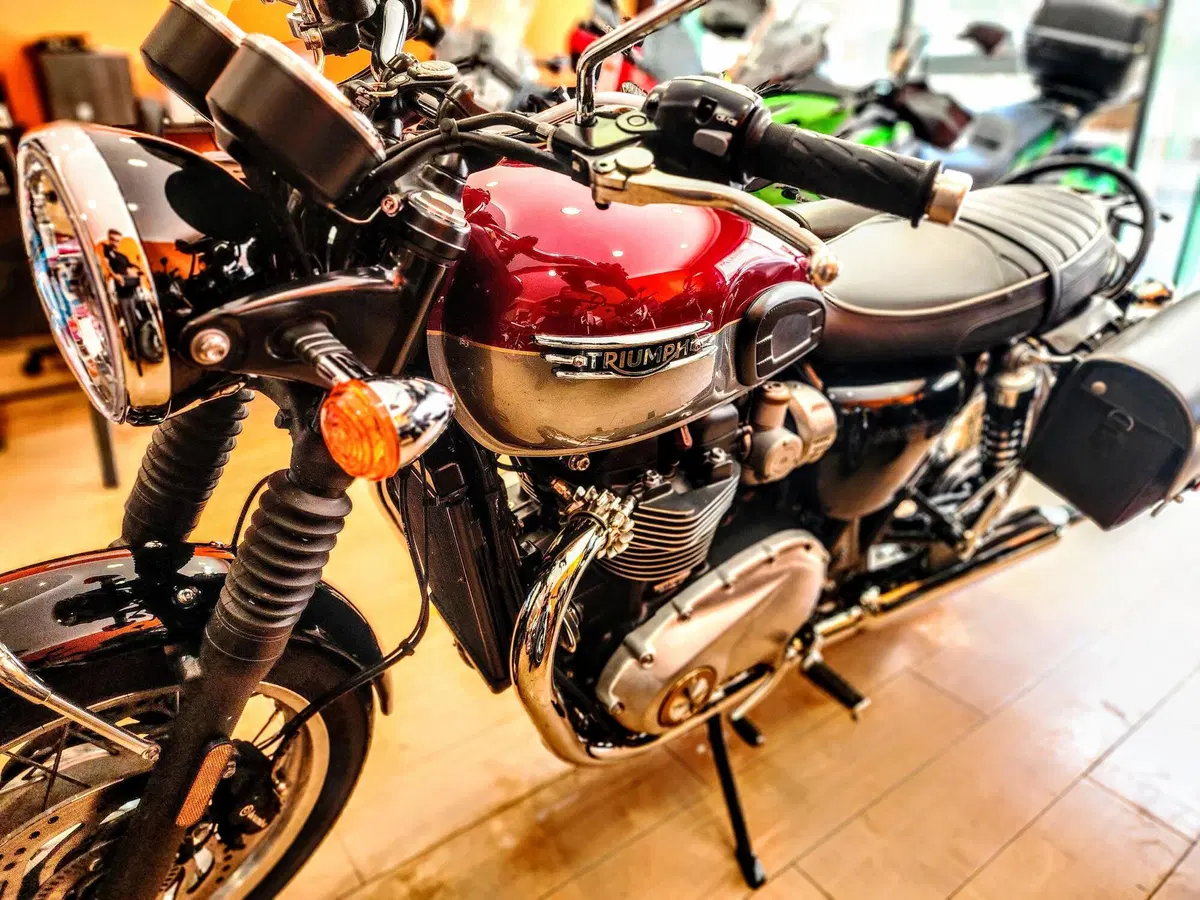 Triumph Bonneville T120 (2021 - 25) (15)