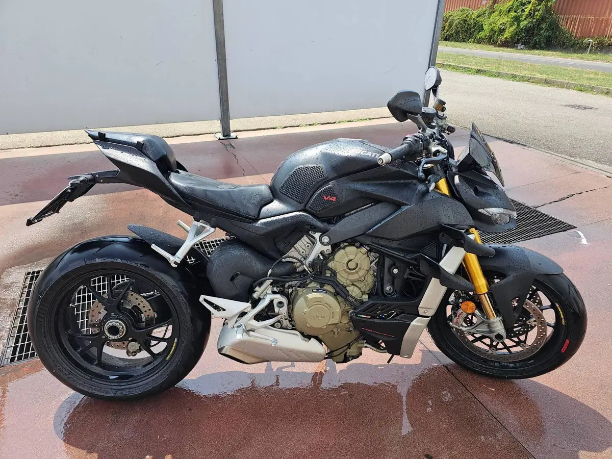 Ducati Streetfighter V4 1100 S (2021 - 22)