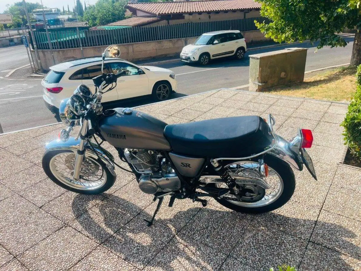 Yamaha SR 400 (2013 - 17) (3)