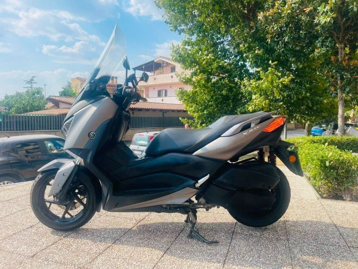 Yamaha X-Max 300 ABS (2017 - 20) (8)