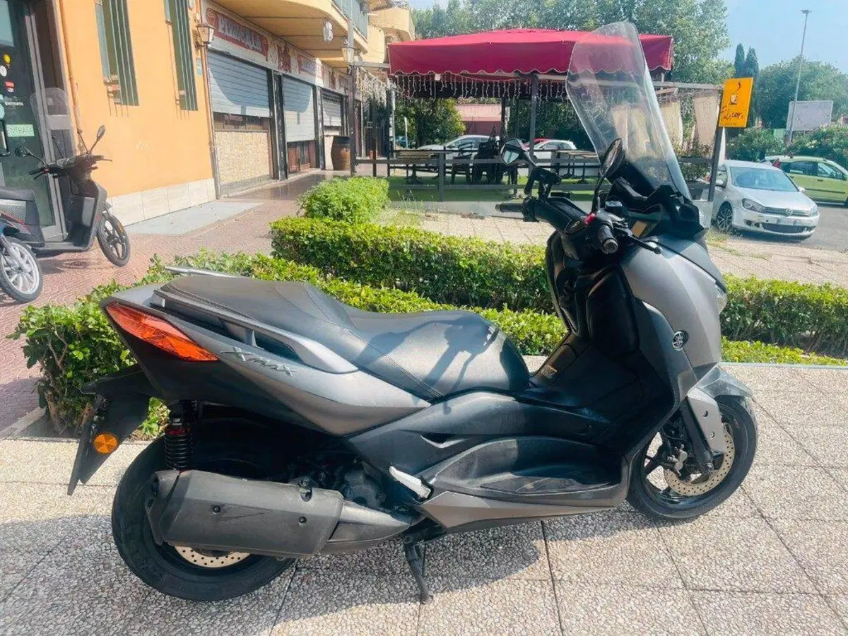 Yamaha X-Max 300 ABS (2017 - 20) (5)