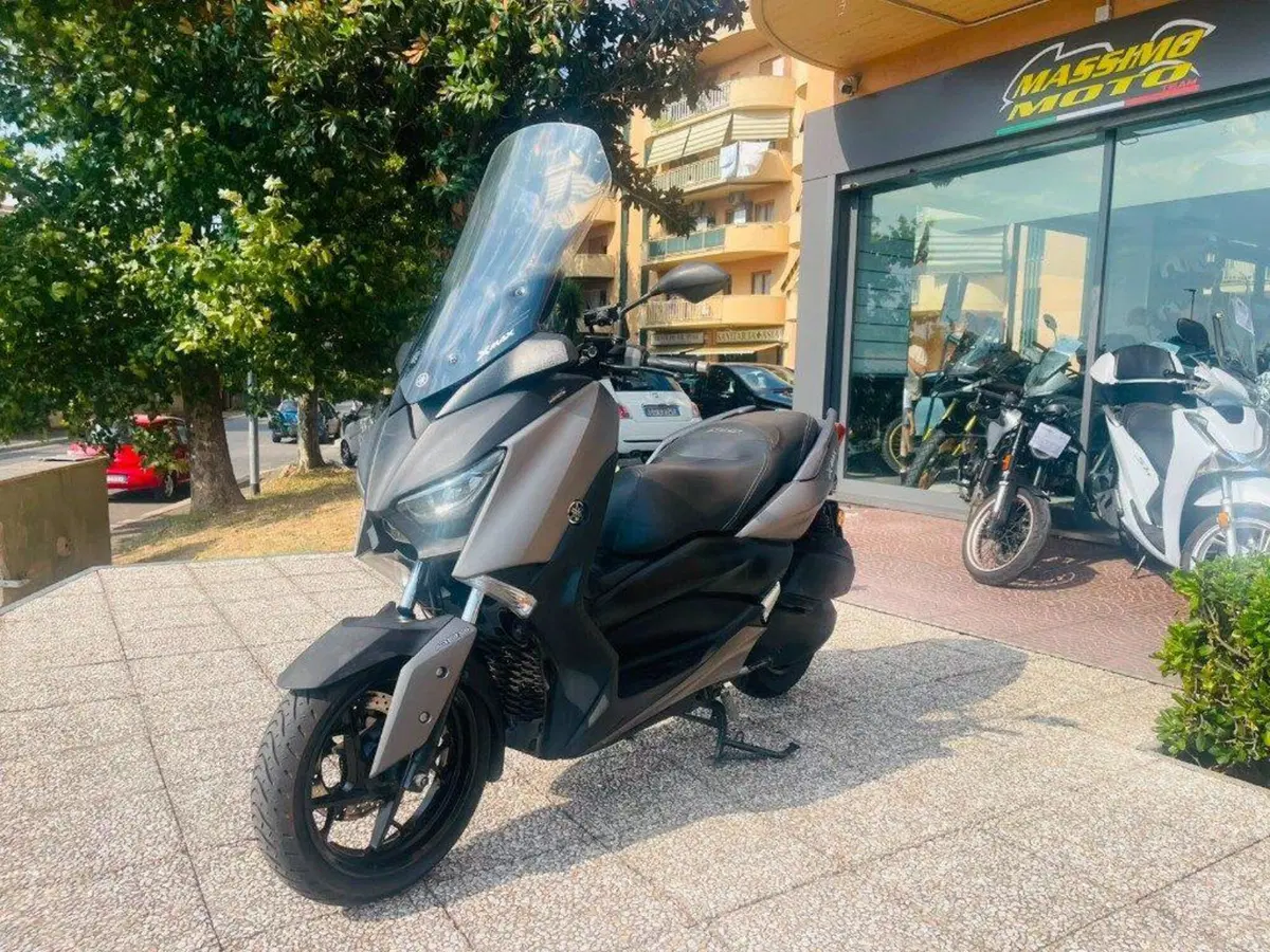 Yamaha X-Max 300 ABS (2017 - 20) (4)