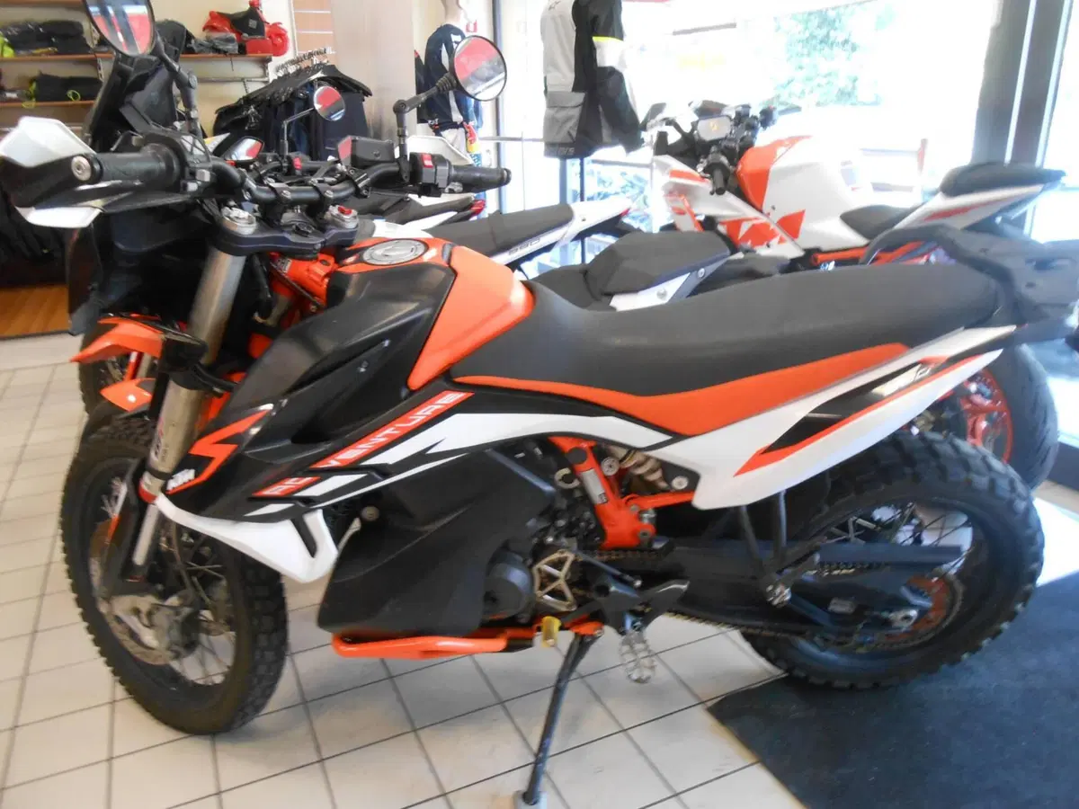 KTM 890 Adventure R (2021)