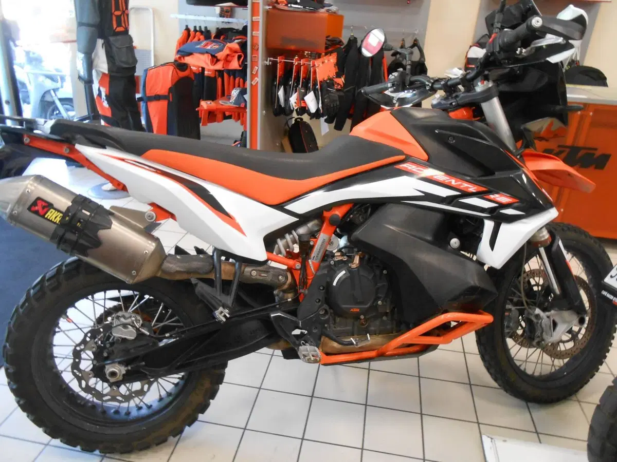 KTM 890 Adventure R (2021) (2)