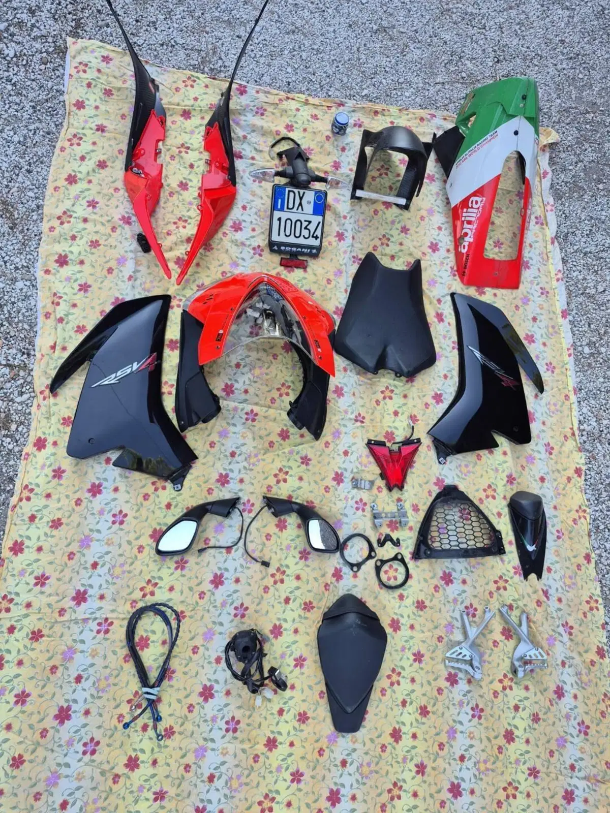 Aprilia RSV4 Factory APRC ABS (2011 - 15) (5)