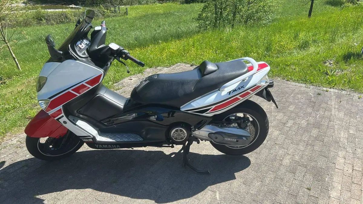 Yamaha T-Max 500 (2001 - 03) (6)