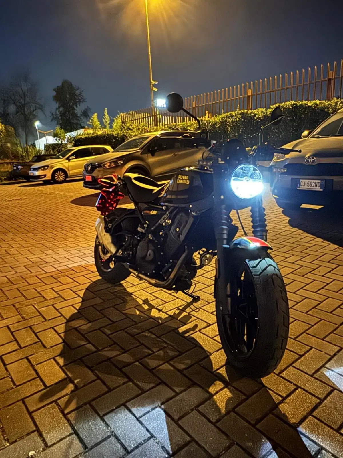 Royal Enfield Guerrilla 450 (2024 - 26) (5)