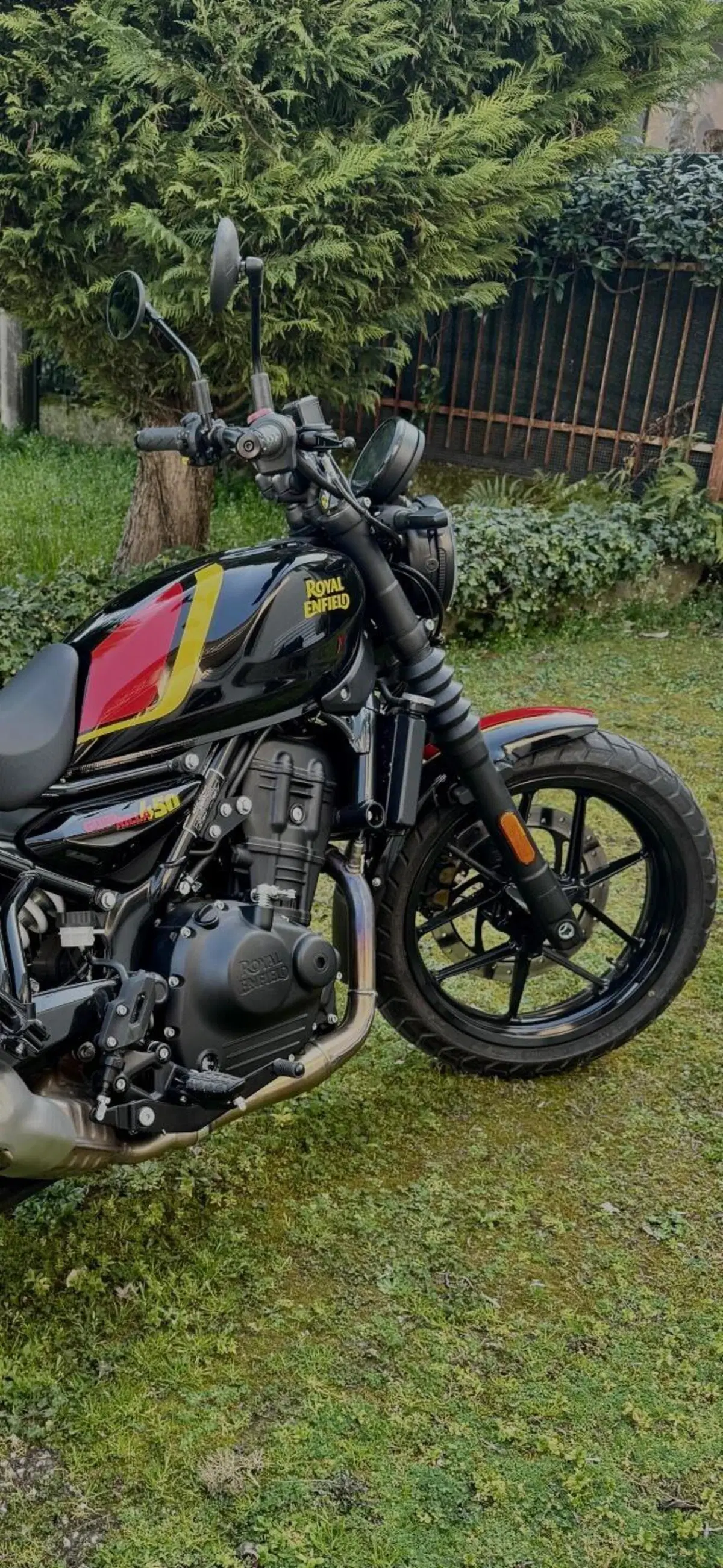 Royal Enfield Guerrilla 450 (2024 - 26) (7)