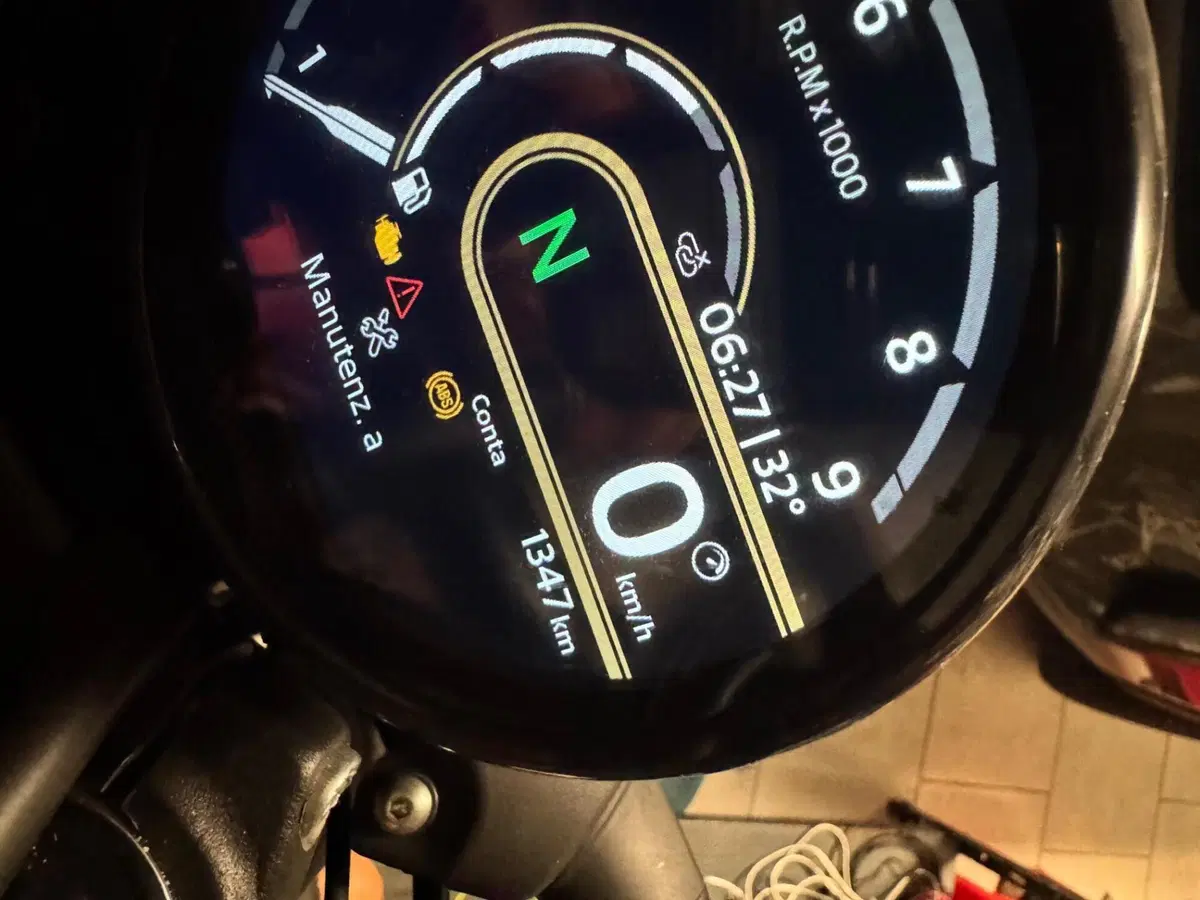 Royal Enfield Guerrilla 450 (2024 - 26) (11)