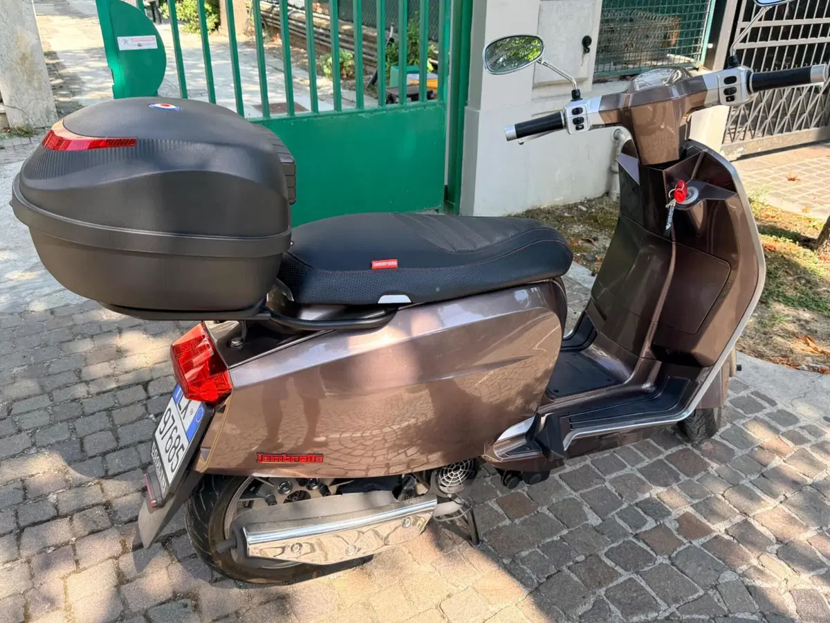 Lambretta V125 Special (2021 - 26) (5)