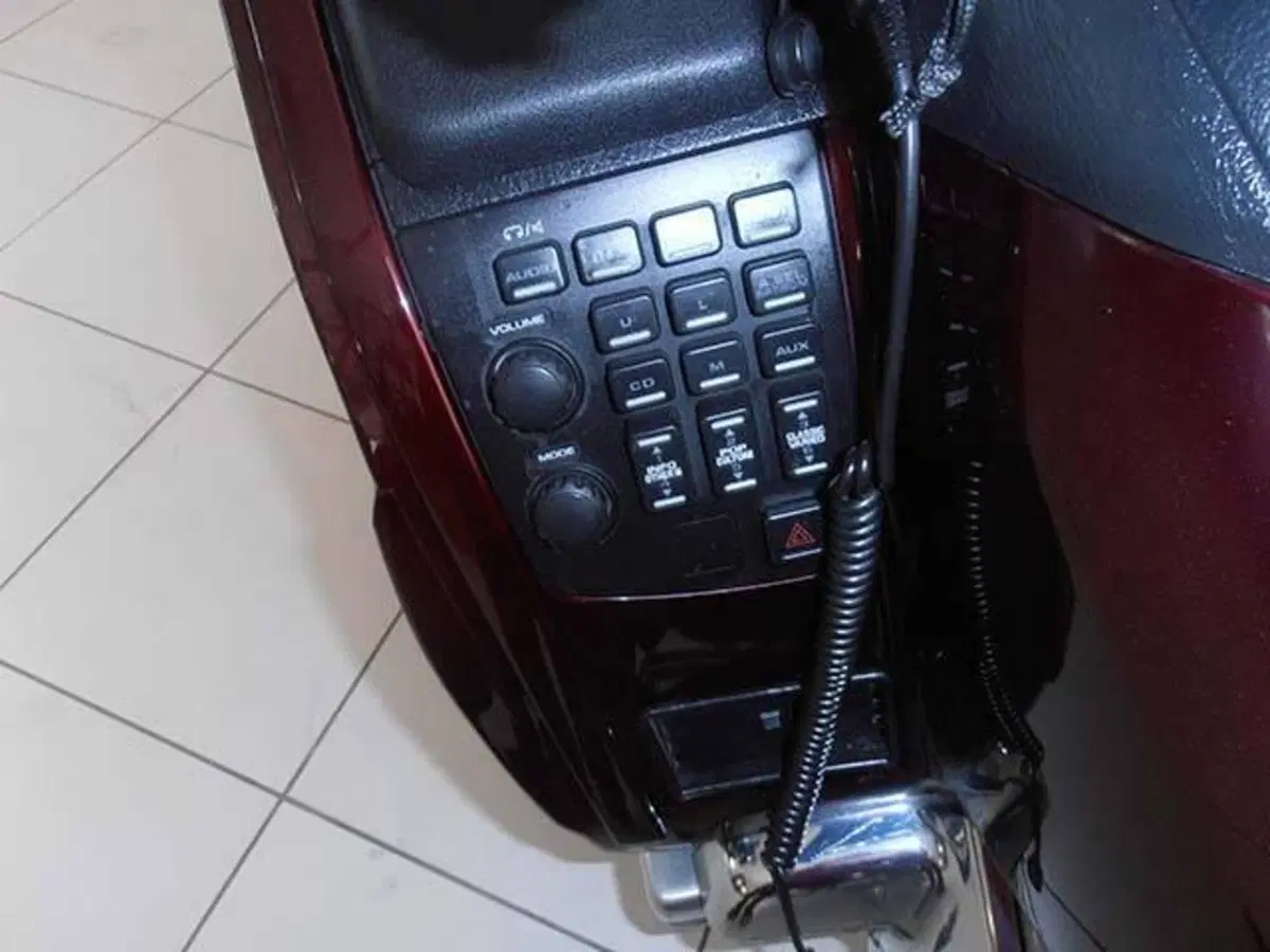 Honda GL 1800 Gold Wing (2007 - 11) (3)