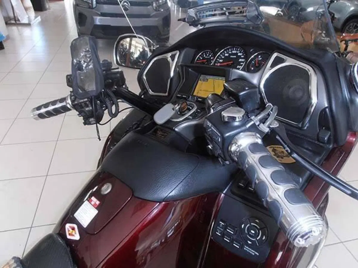 Honda GL 1800 Gold Wing (2007 - 11) (5)
