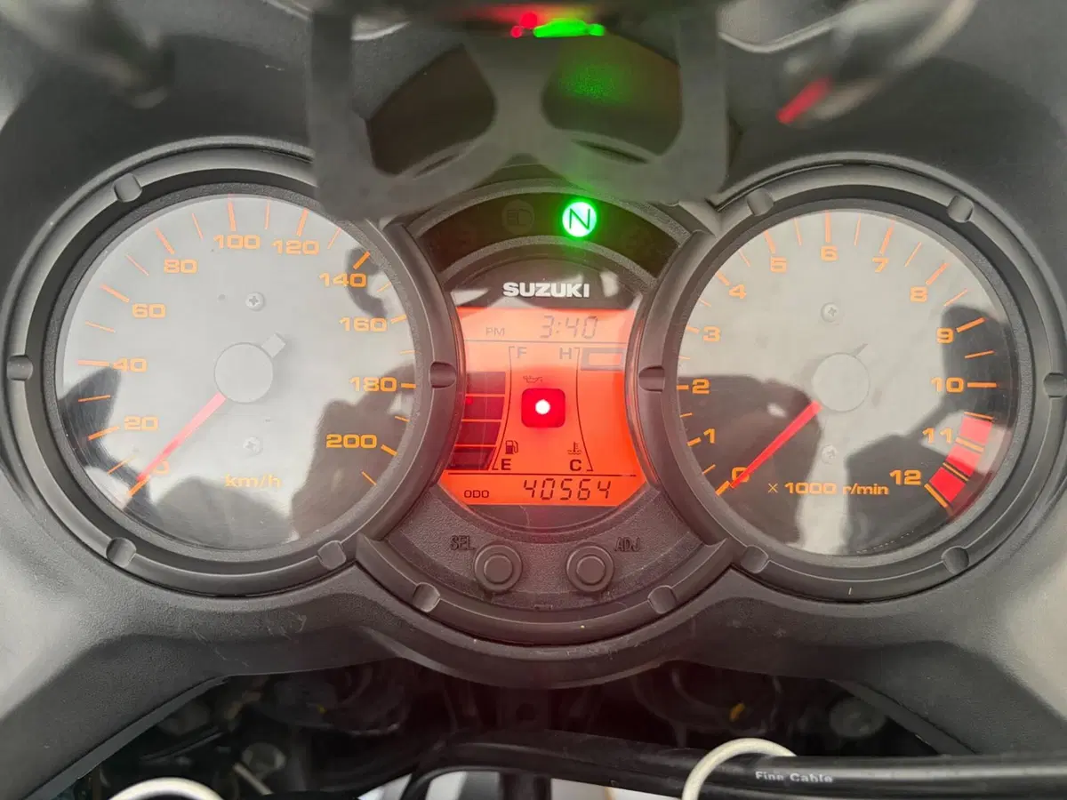 Suzuki V-Strom 650 (2008 - 11) (6)