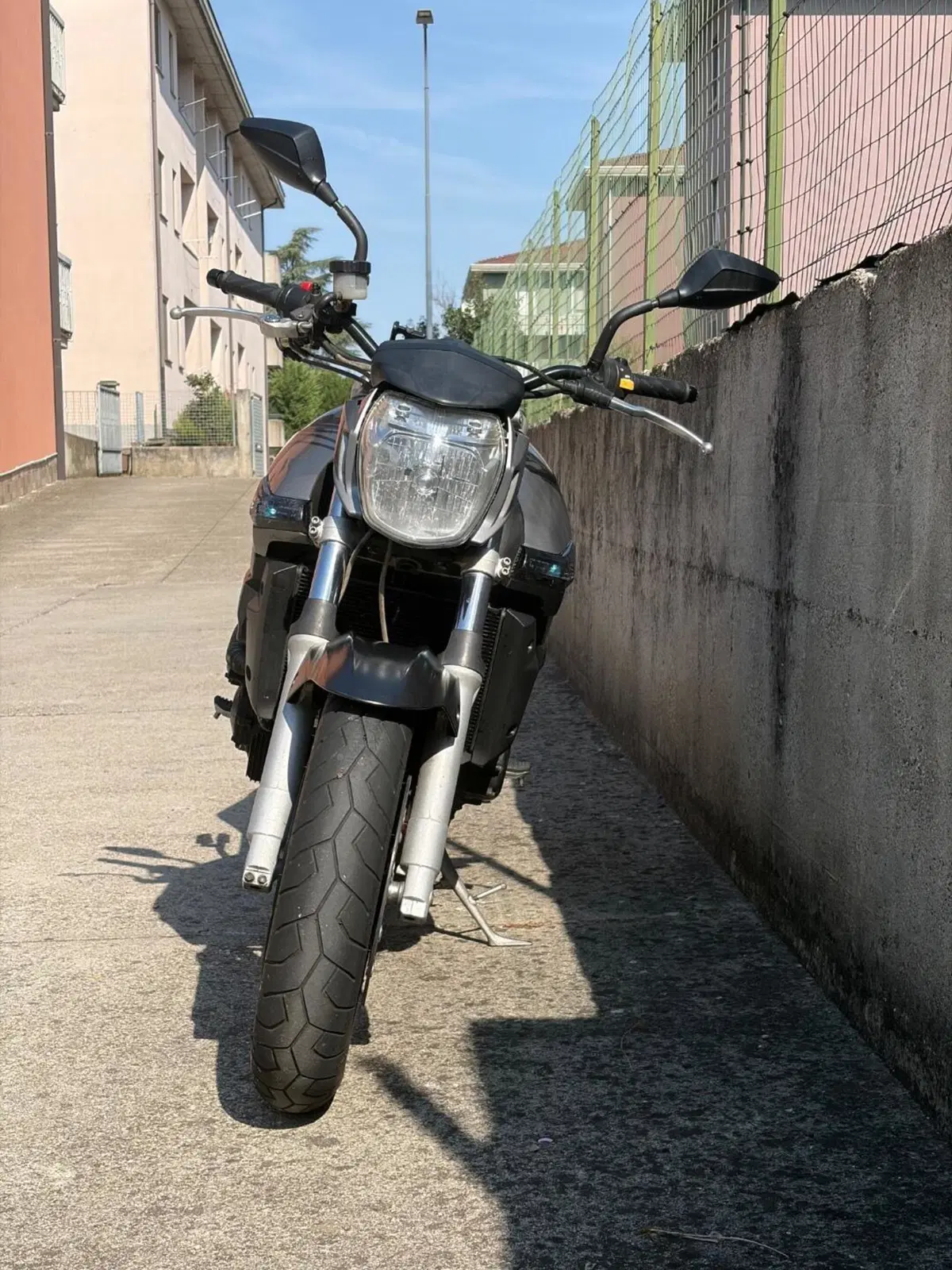 Suzuki GSR 600 (2006 - 11) (3)