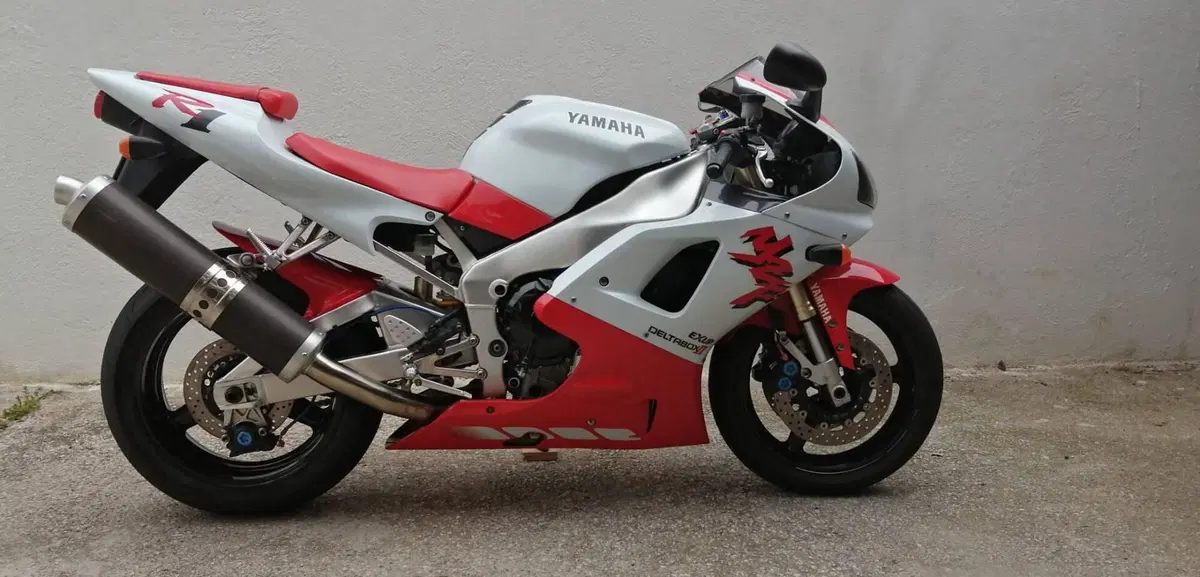Yamaha YZF R1 (1998 - 99) (2)