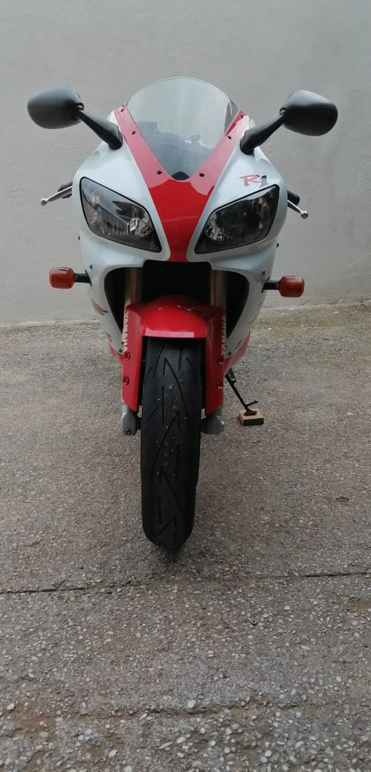 Yamaha YZF R1 (1998 - 99) (3)