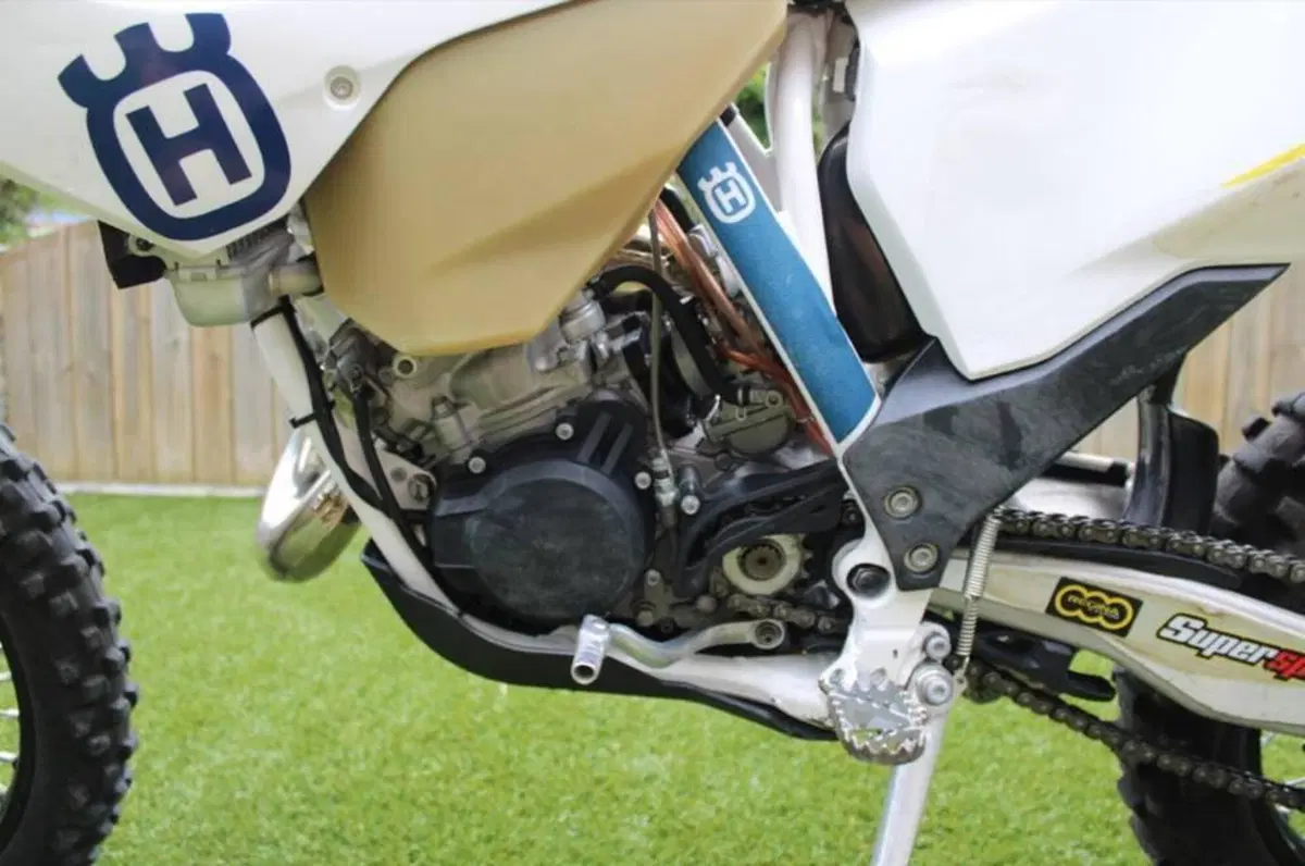 Husqvarna TE 125 (2015) (4)
