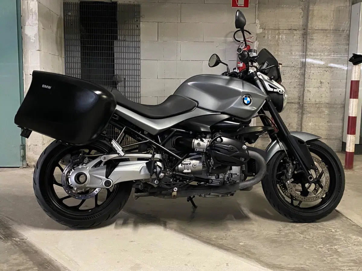 Bmw R 1200 R (2006 - 11) (2)