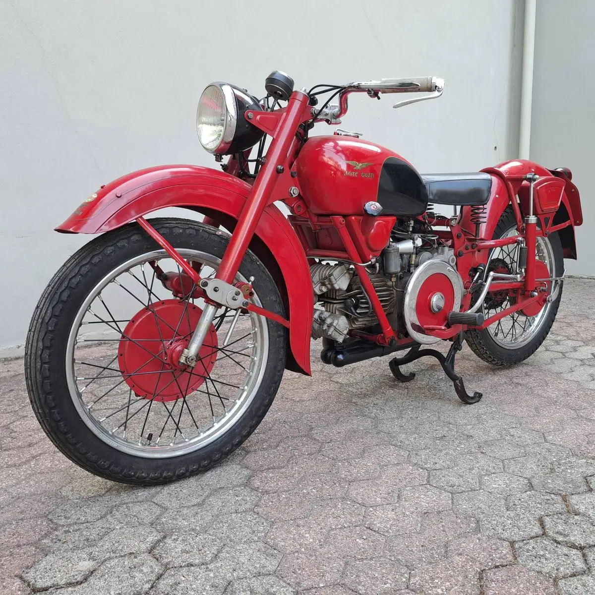 Moto Guzzi Astore