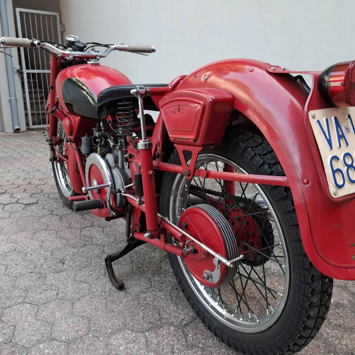 Moto Guzzi Astore (10)