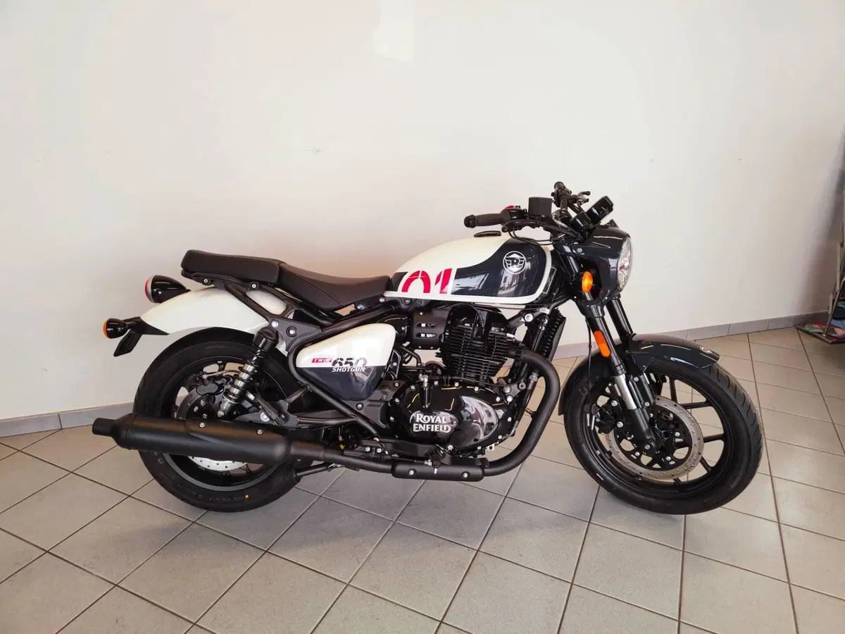 Royal Enfield Shotgun 650 (2024 - 26) (2)