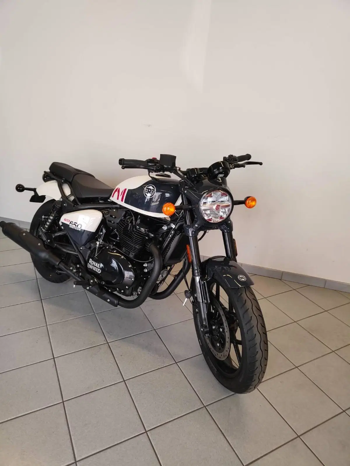 Royal Enfield Shotgun 650 (2024 - 26) (13)